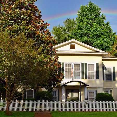 Allison House Inn Куинси Экстерьер фото