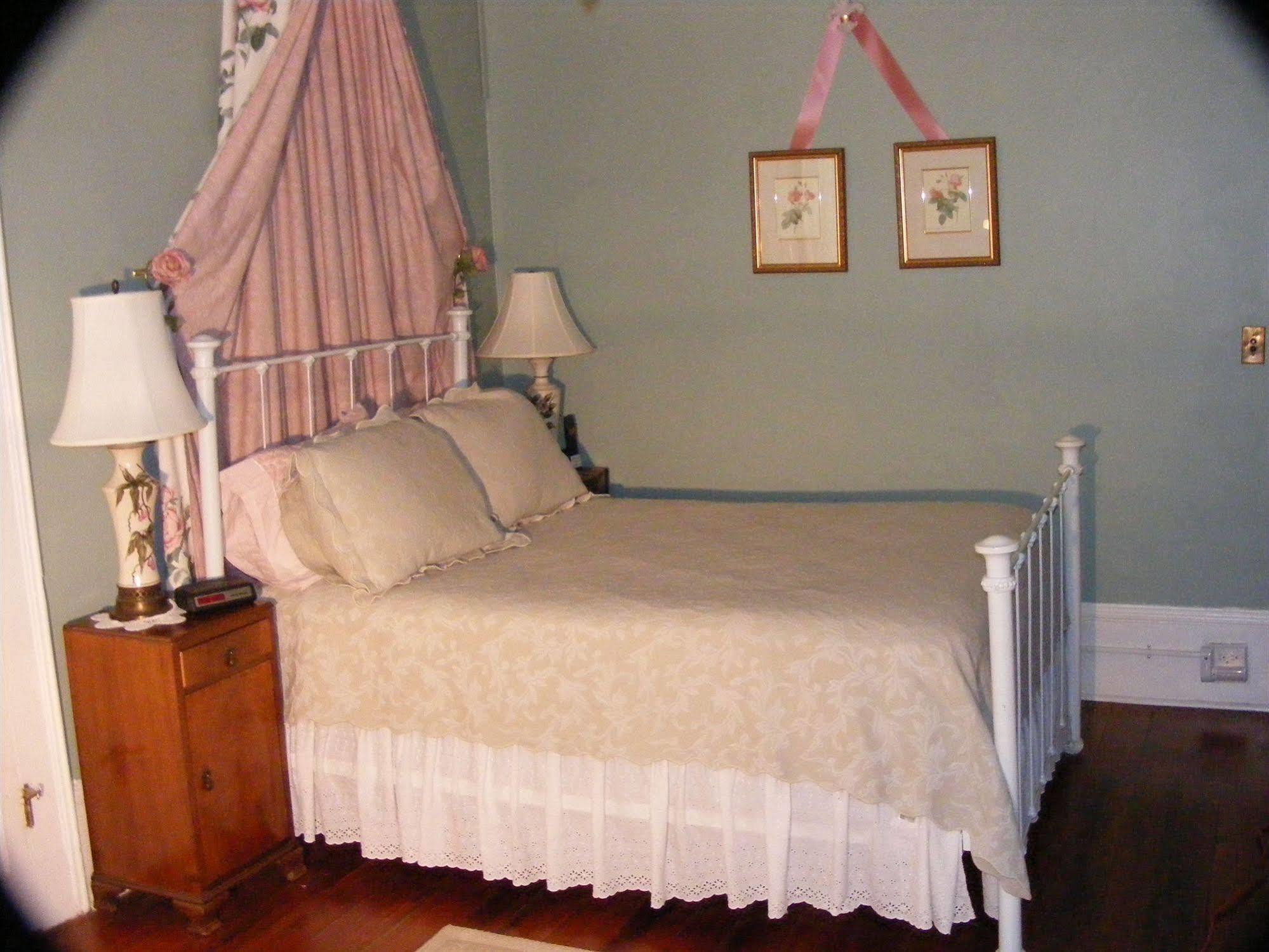 Allison House Inn Куинси Экстерьер фото
