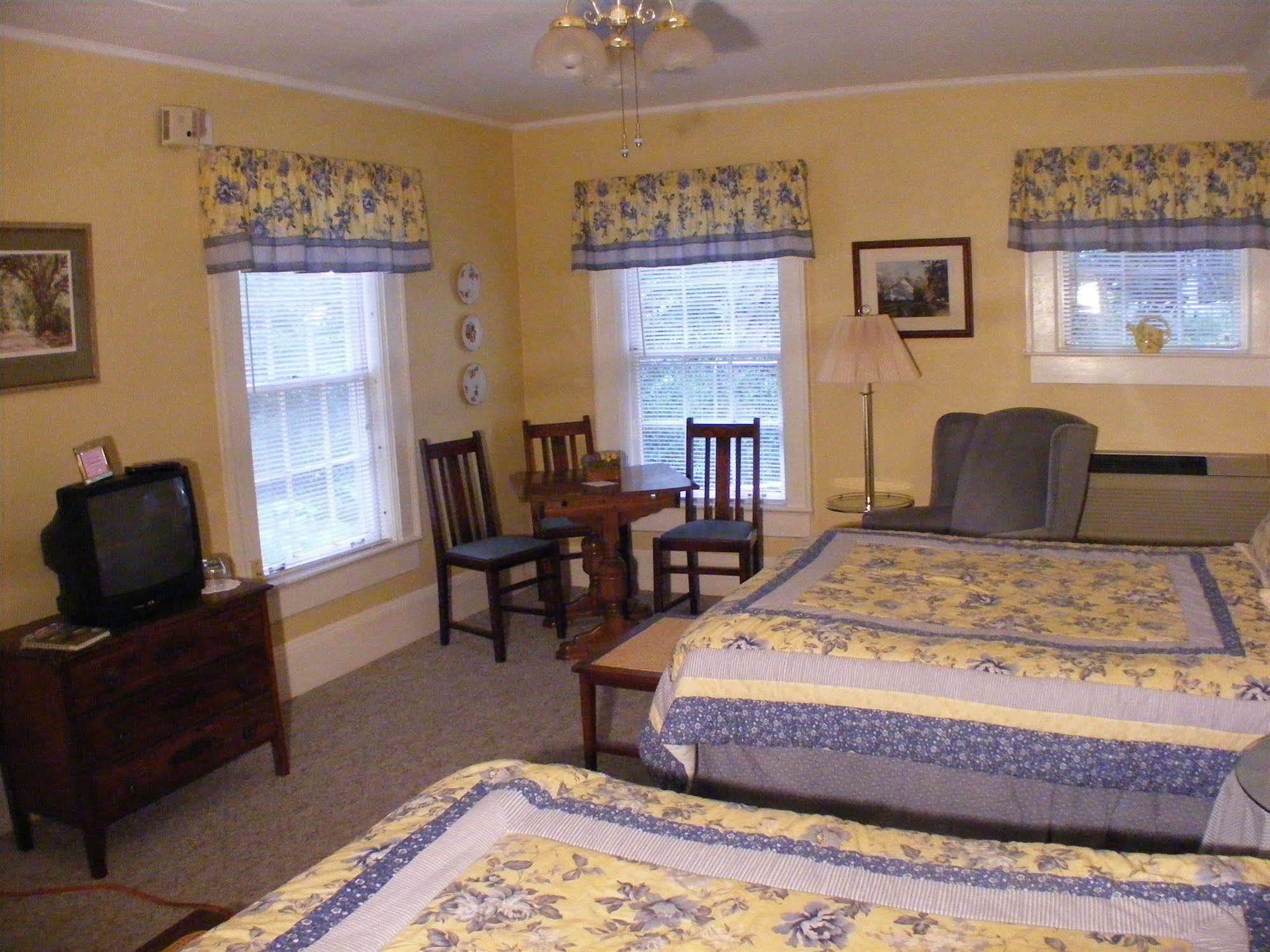 Allison House Inn Куинси Экстерьер фото