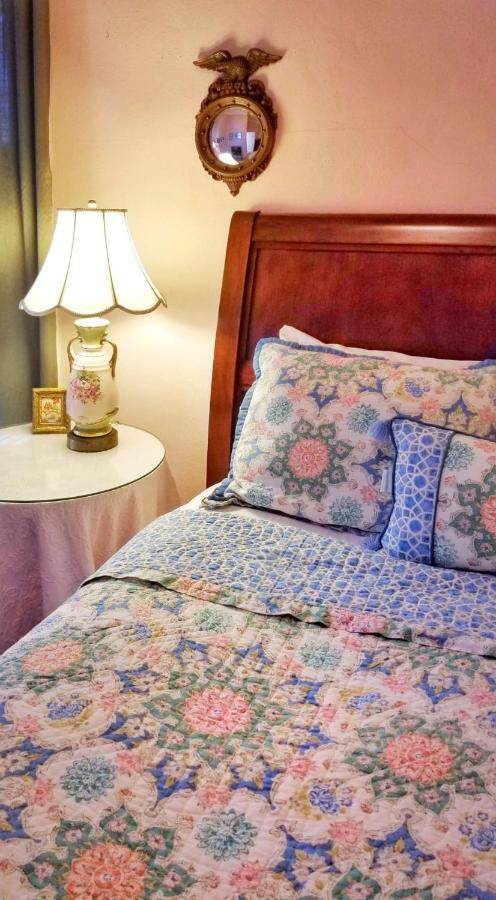 Allison House Inn Куинси Экстерьер фото